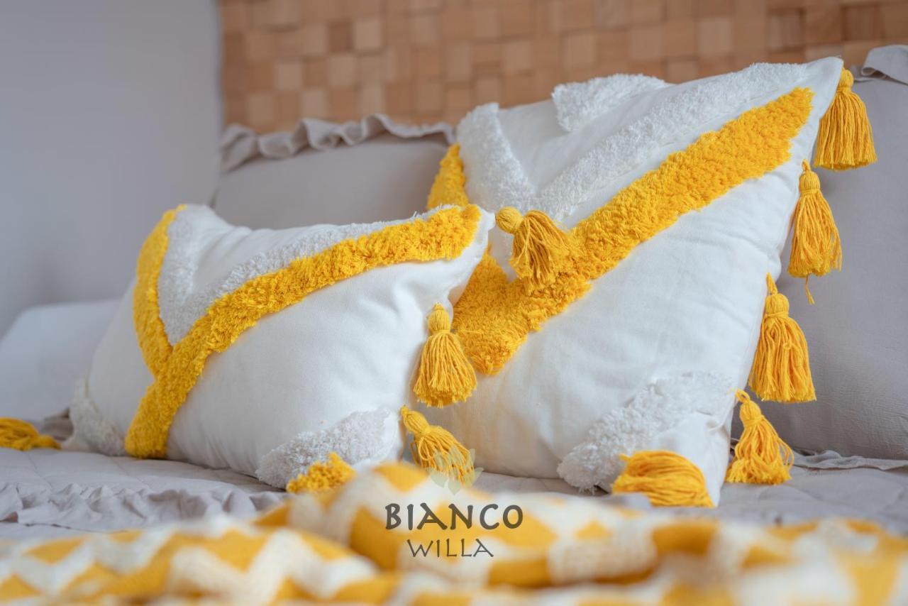 Bianco Homestay *